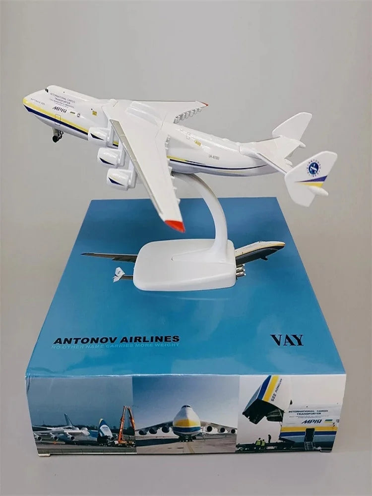 Avión de Colección Antonov An-225 "Mriya" en Metal a Escala 1/400 - 20 cm para Decoración y Regalos