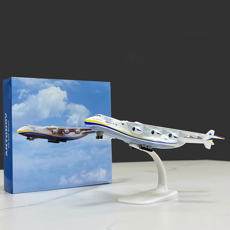 Avión de Colección Antonov An-225 "Mriya" en Metal a Escala 1/400 - 20 cm para Decoración y Regalos