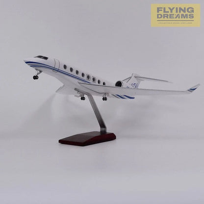 Gulfstream G650ER - Escala 1:50 - L: 45 cm - LED